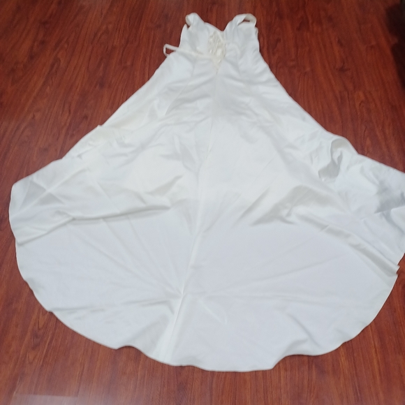 ❤️David's Bridal dress - Picture 3 of 6